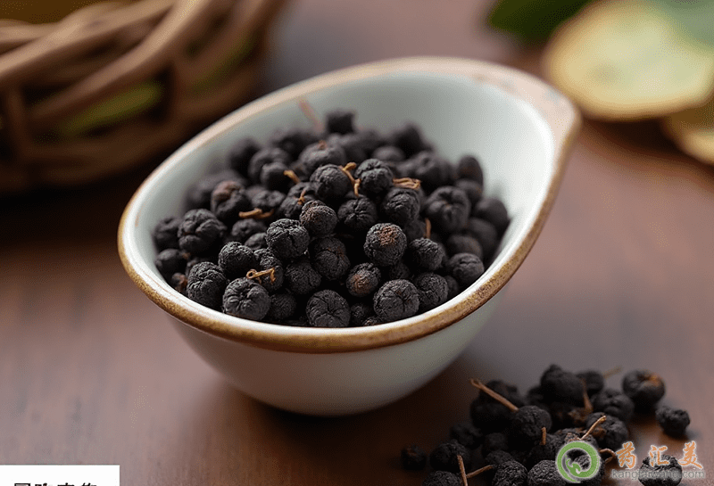黑枸杞黃芪泡水喝的好處 黑枸杞黃芪泡水喝的功效